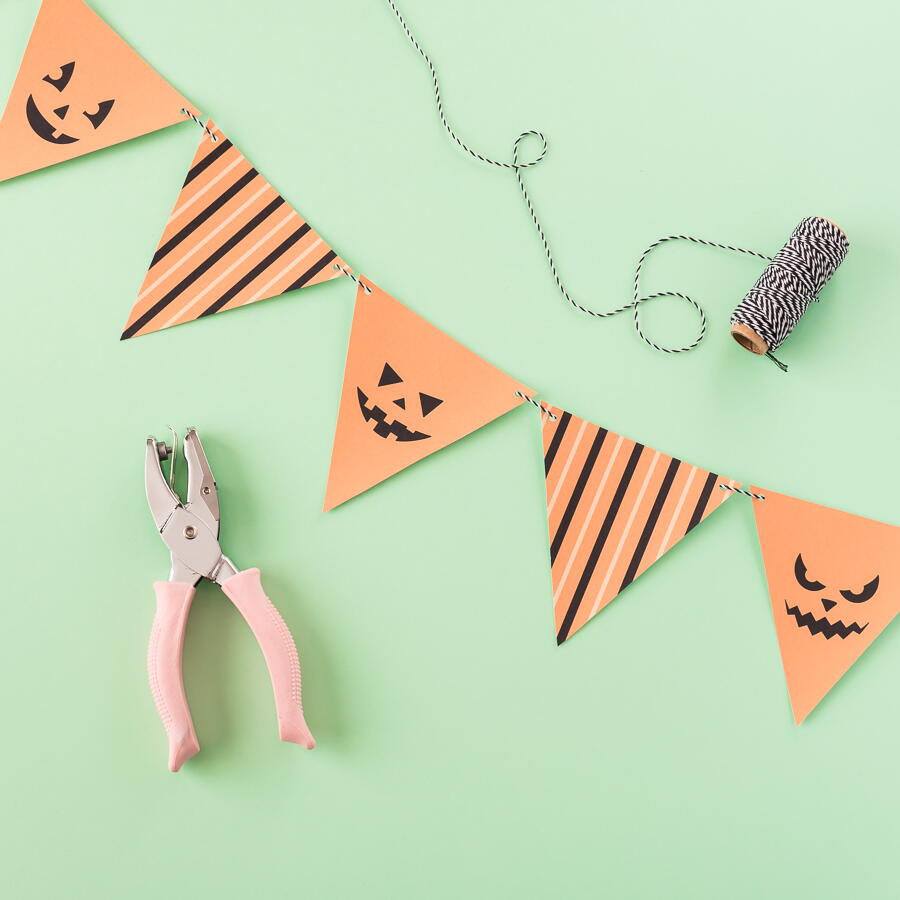 Printable Jack-o-lantern Bunting | FaveCrafts.com