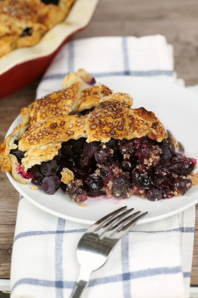 Old Fashioned Blueberry Pie