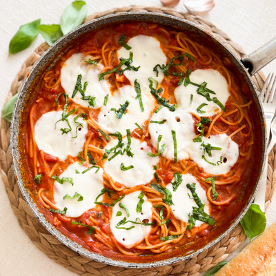 Easy One-pot Cheesy Spaghetti | Delicious 30 Minute Pasta Recipe