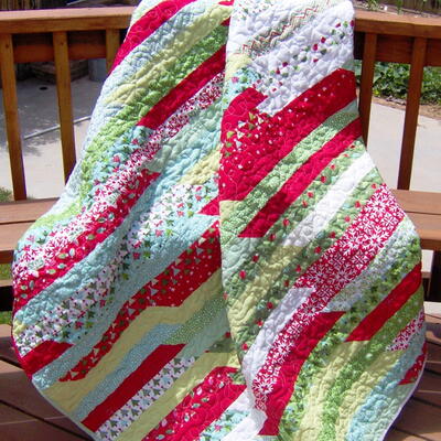 Christmas Ribbons Throw | FaveQuilts.com