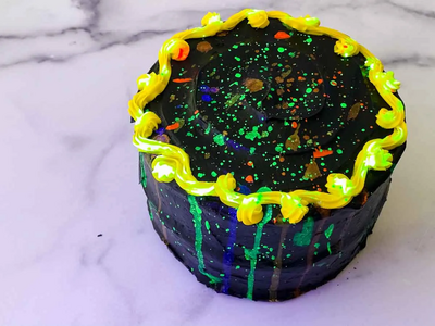 Glow In The Dark Cake