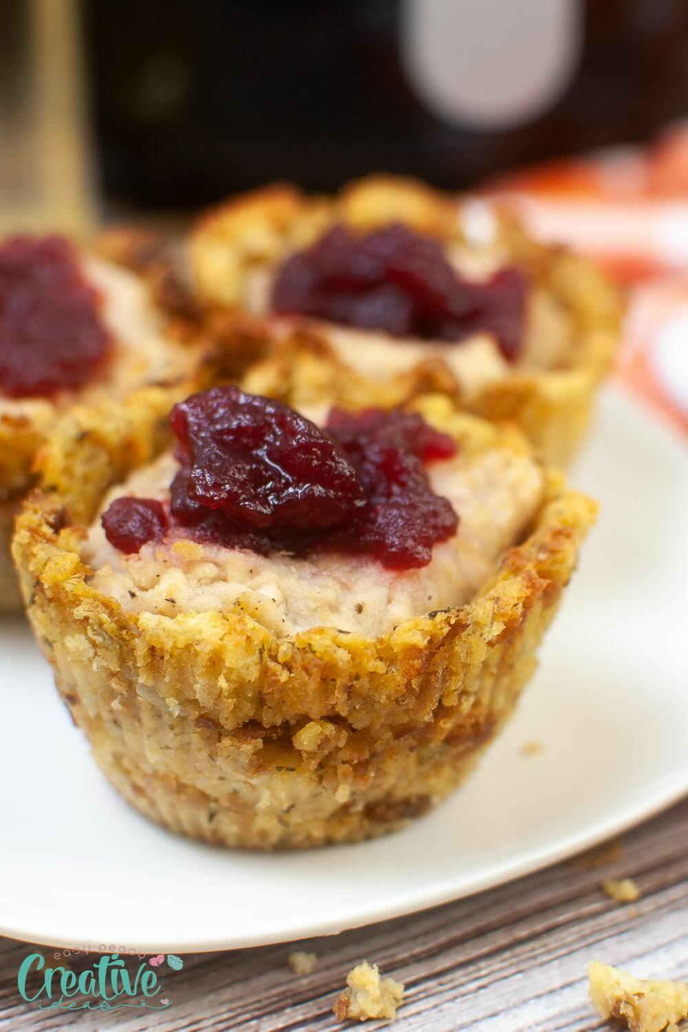 Thanksgiving Leftover Turkey Cups | RecipeLion.com