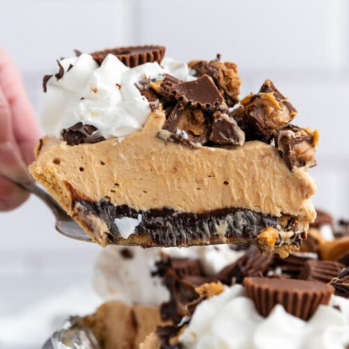 Reeses Pie | TheBestDessertRecipes.com