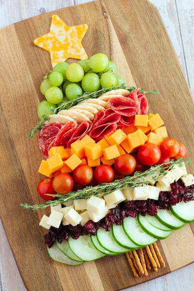 Christmas Tree Charcuterie Board