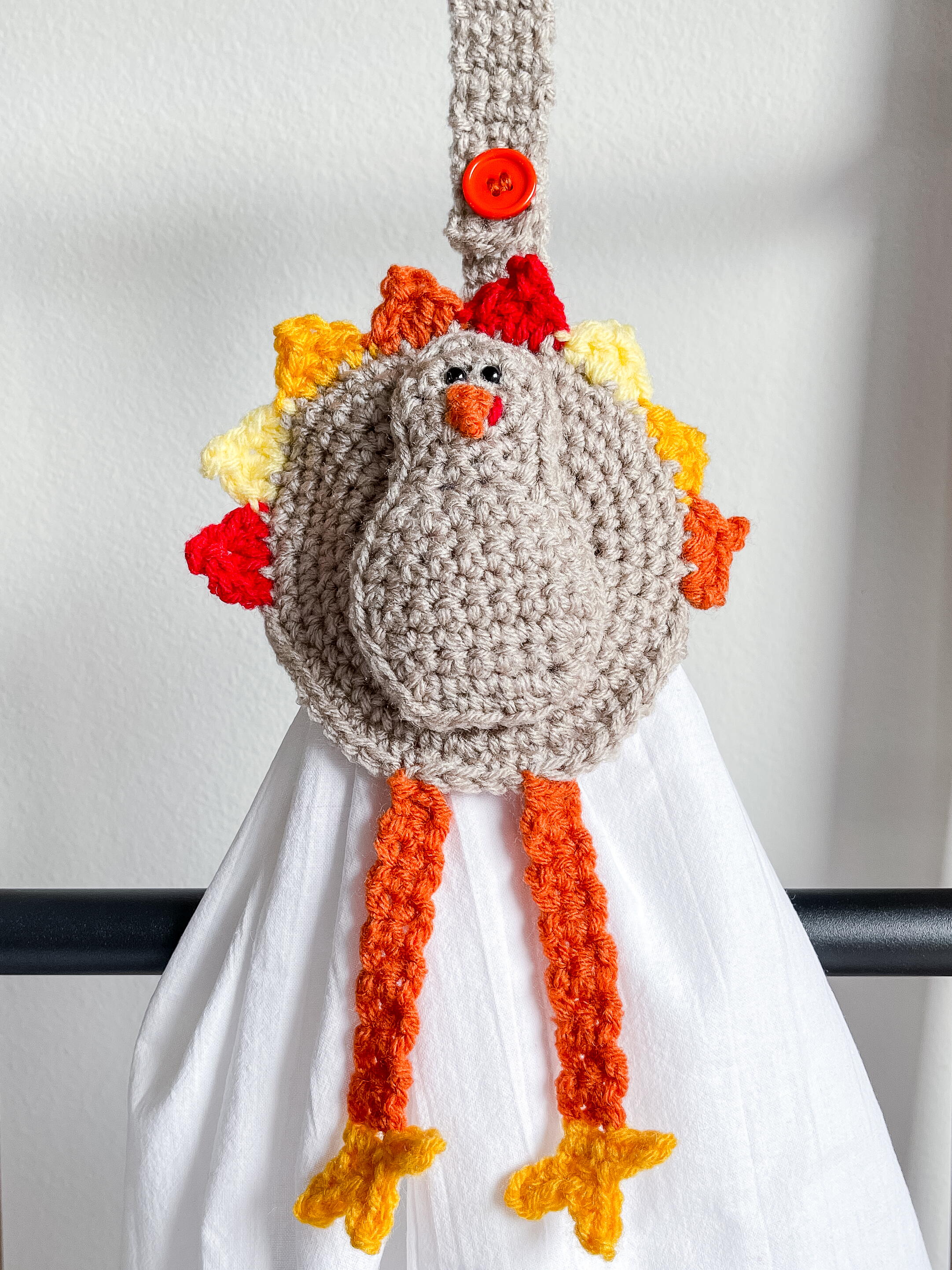 Turkey Towel Topper | FaveCrafts.com