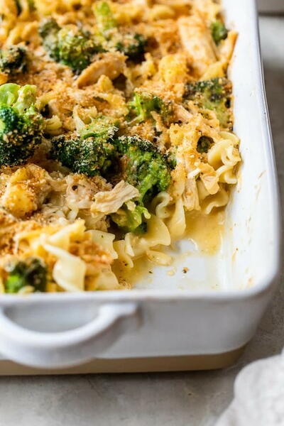 Light Chicken and Broccoli Noodle Casserole | AllFreeCasseroleRecipes.com