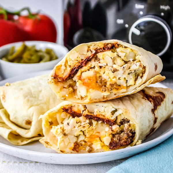 Slow Cooker Breakfast Burritos