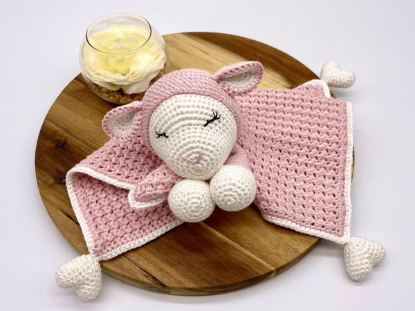 Free Amigurumi Crochet Lamb Lovey Pattern