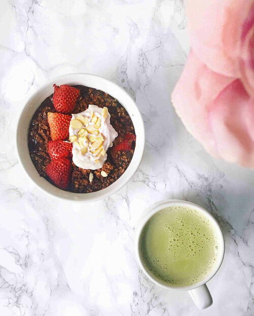 Chocolate Strawberries Baked Oats