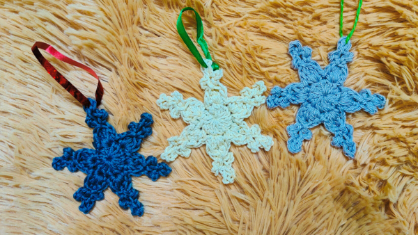 Quick And Easy Crochet Snowflake Ornament