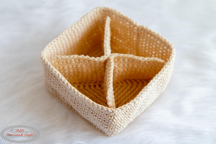 Free Organizer Basket Crochet Pattern with Removable Dividers - Nicki's  Homemade Crafts