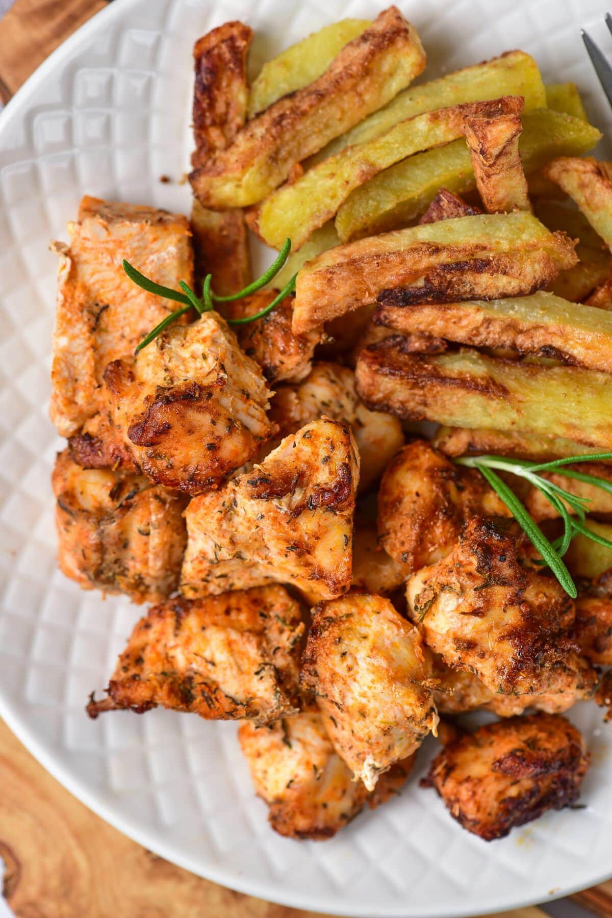 Air Fryer Chicken Breast And Potatoes | RecipeLion.com