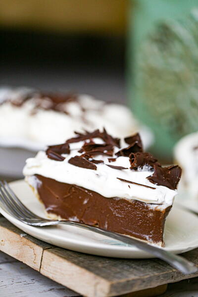 Easy Chocolate Pudding Pie