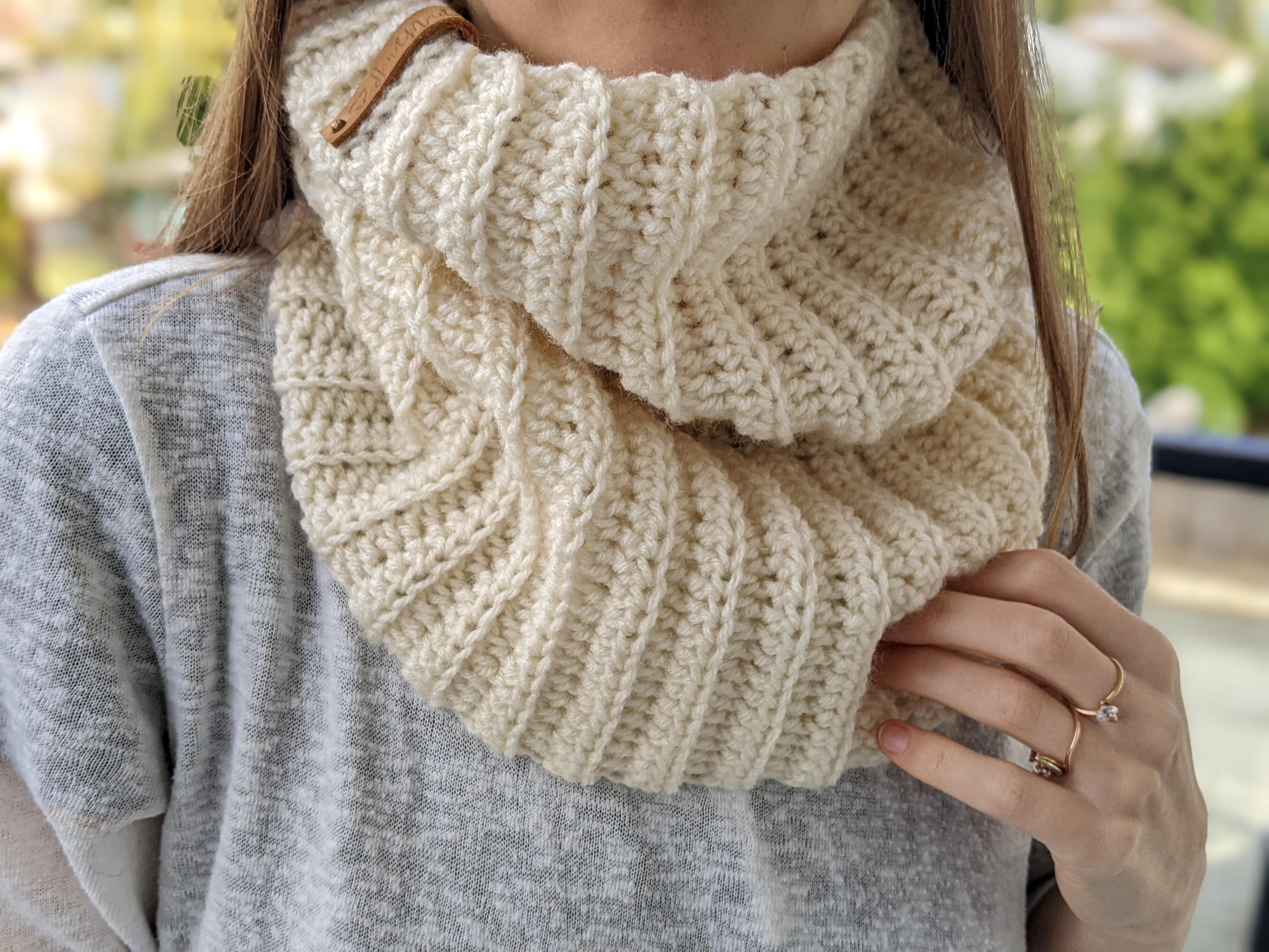 Ribbed Neck Warmer