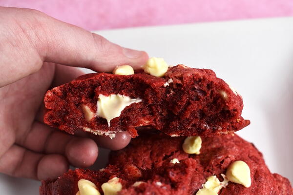 Bakery Style Red Velvet Cookies