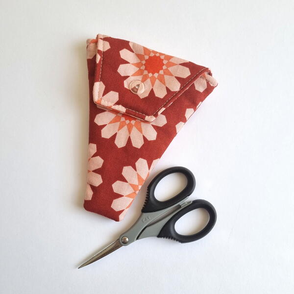How to make a scissor holder