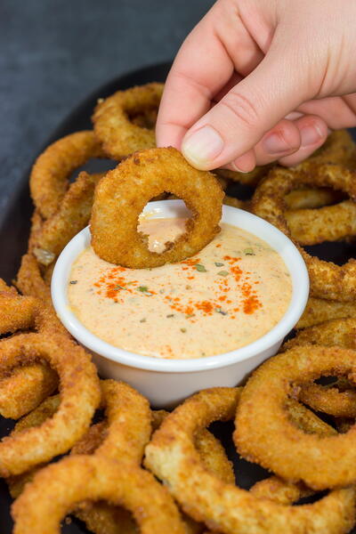 Copycat Outback Bloomin’ Onion Sauce