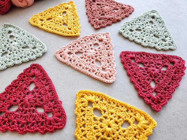 Crochet Triangle Bunting Pattern