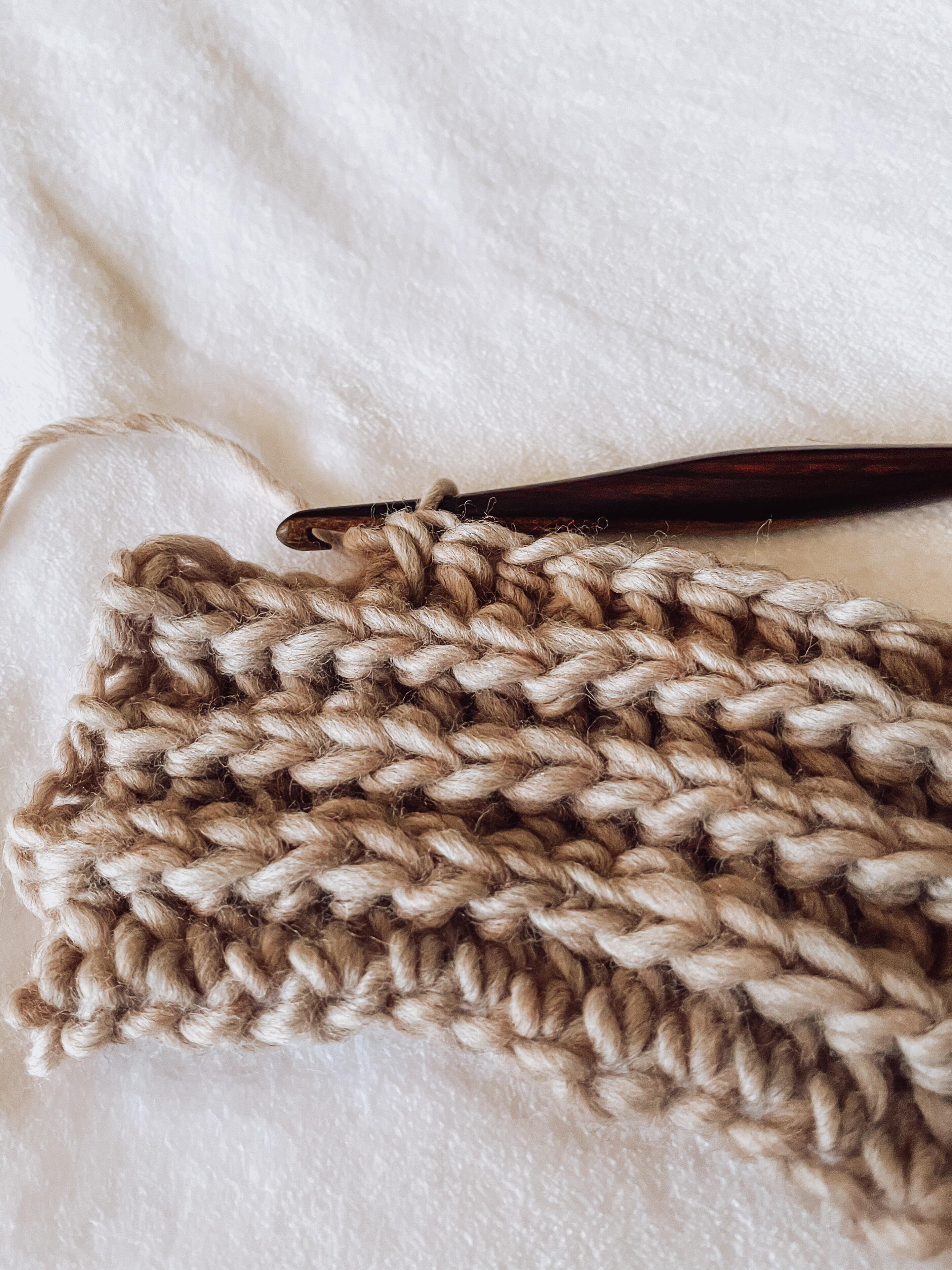 Front Post Half Double Crochet Stitch