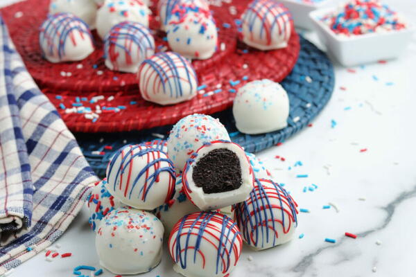 Patriotic Oreo Truffles