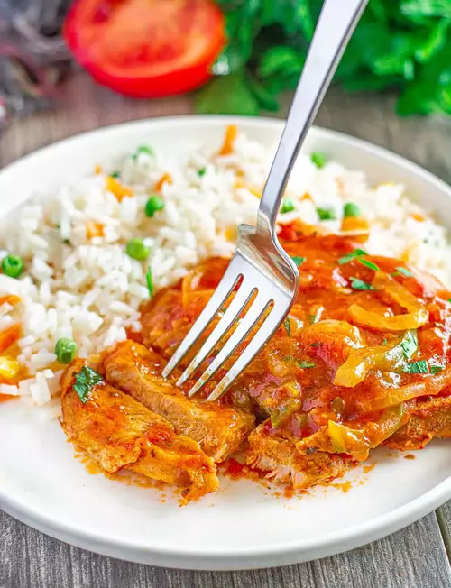 Basil Tomato Pork Chops