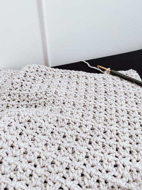 Free Crochet Pattern: Easy To Make Blanket
