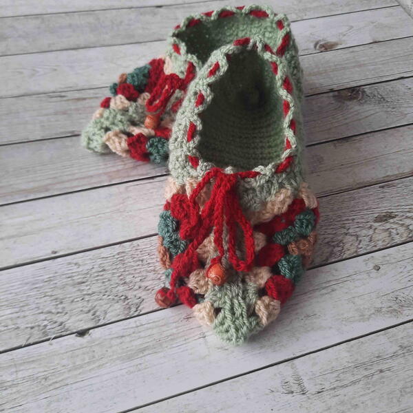 Easy Granny Slippers Crochet Pattern