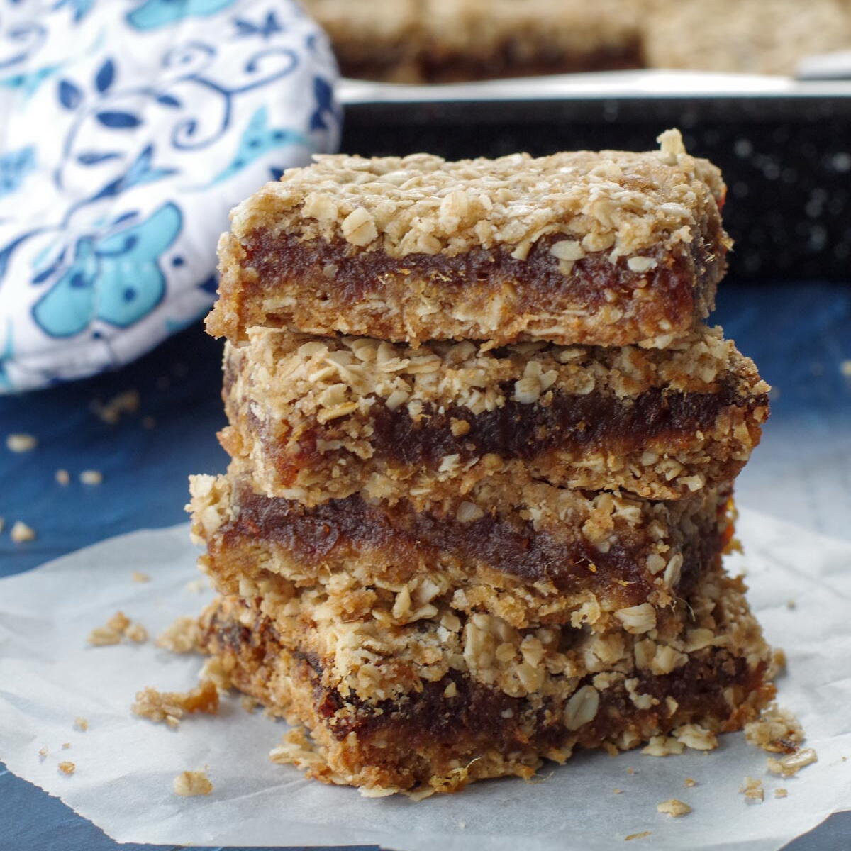 Date Square (matrimonial Cake) | RecipeLion.com
