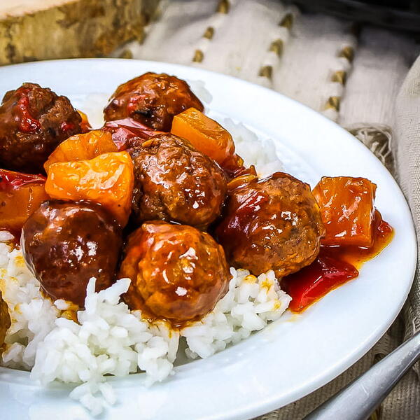 Slow Cooker Hawaiian Meatballs