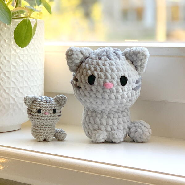 Free Lily The Cat Amigurumi Crochet Pattern