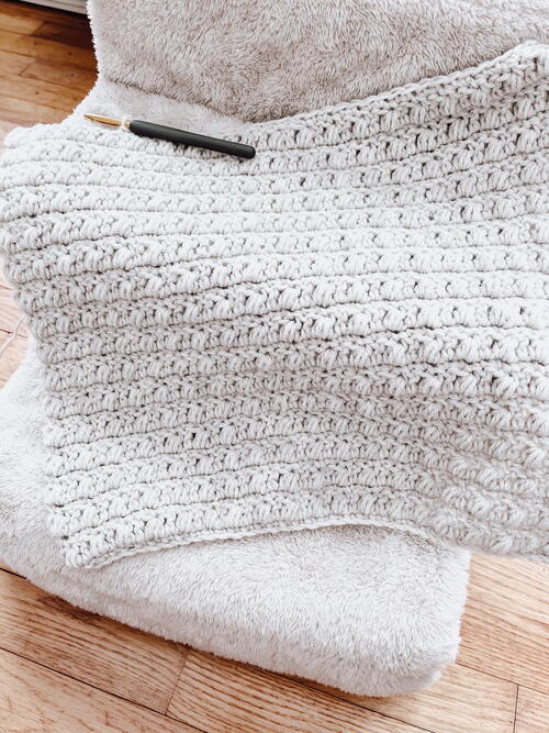  Quick One Color Blanket Crochet Pattern