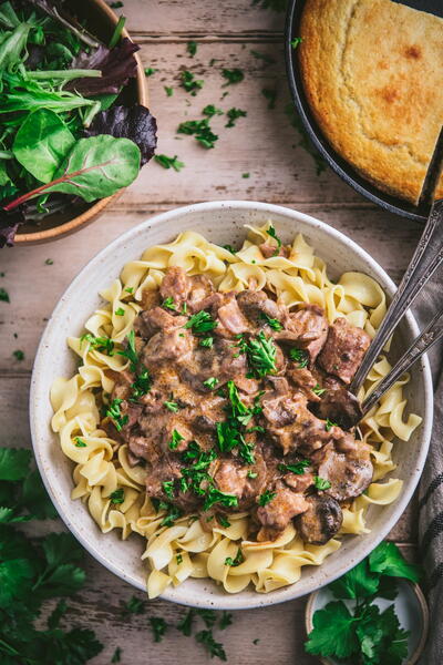 Slow Cooker Beef Stroganoff