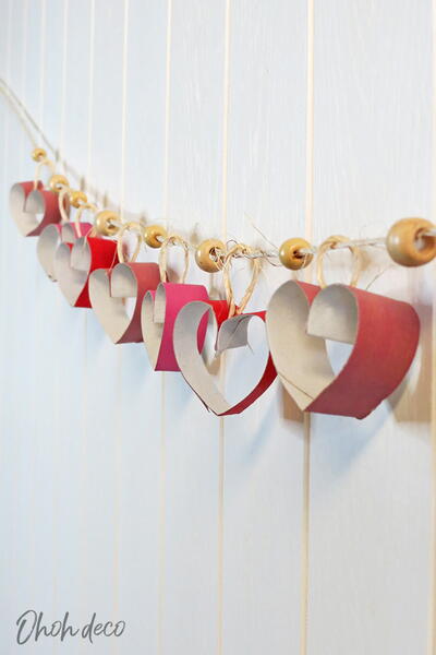 Easy To Make Heart Garland