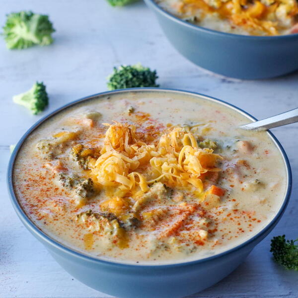 Slow Cooker Broccoli Cheese Soup