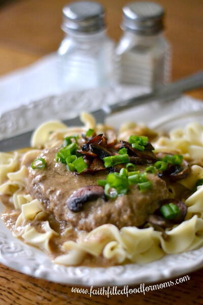 Slow Cooker Salisbury Steak With Frozen Hamburger Patties 