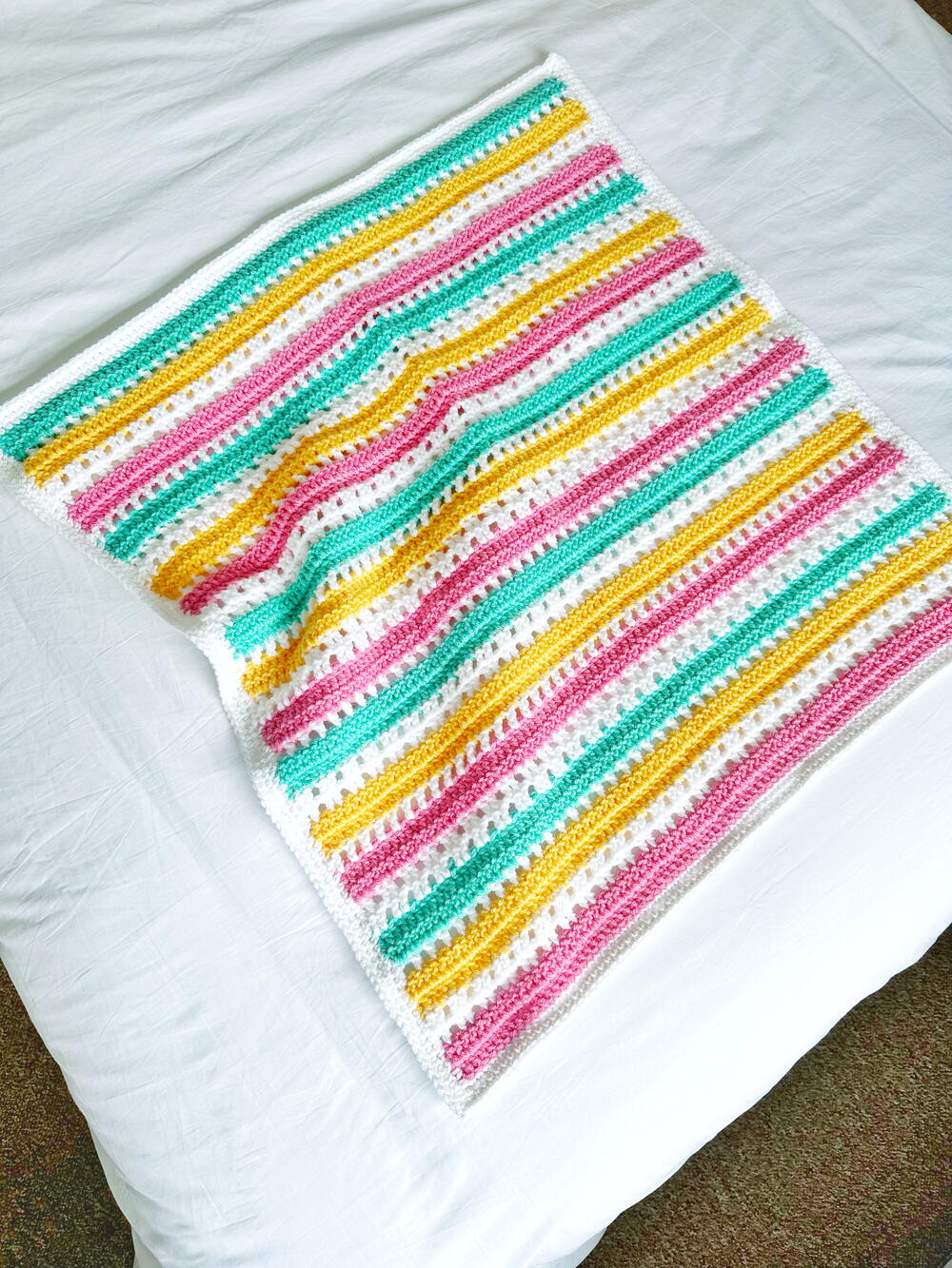 30 Beginner Crochet Blanket Patterns (Free)