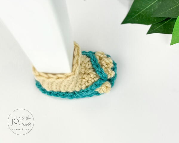 Flip Flop Chair Socks Crochet Pattern