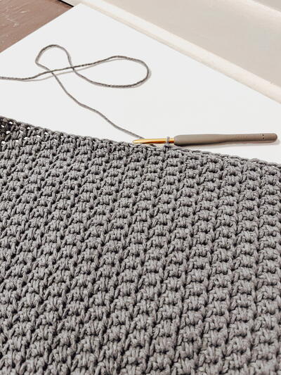How To: Make A Soft Textured Crochet Blanket