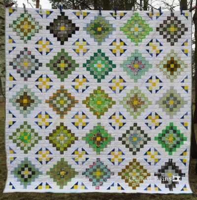 Jumbo Granny Squares Bed Quilt