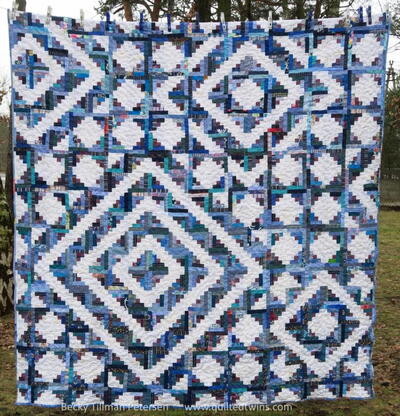 Log Cabin Echoes Bed Quilt Pattern
