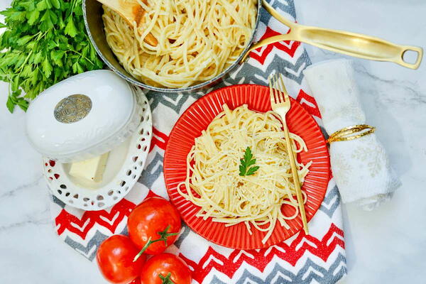 Easy Buttered Noodles Recipe