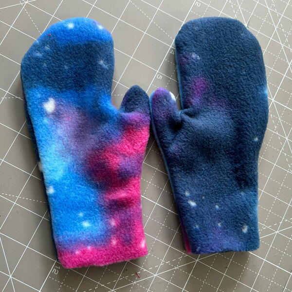 How To Make Quick Fleece Mittens For Kids