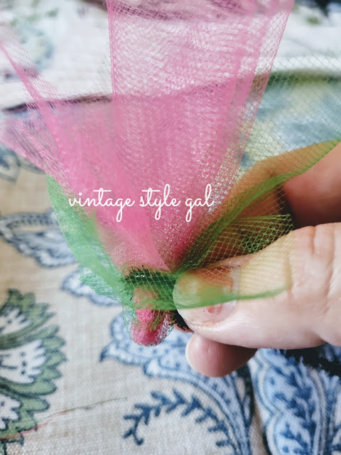 How to Make Tulle Flowers