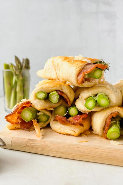 Asparagus In Puff Pastry With Bacon