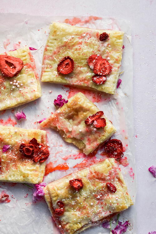 Frosted Strawberry Pop Tart | TheBestDessertRecipes.com