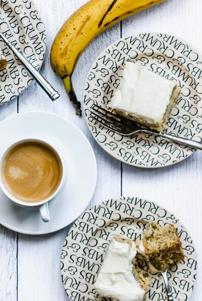 Easy Banana Cake With Cream Cheese Frosting