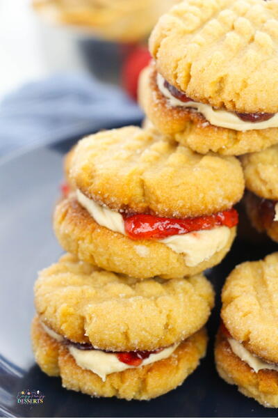 Peanut Butter And Jelly Sandwich Cookies