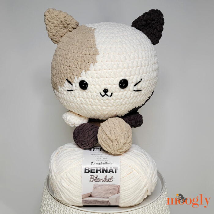 Bernat Blanket Extra Thick Giveaway - moogly