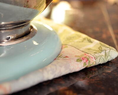 Best Fabric For Napkins And Placemats ⋆ Hello Sewing