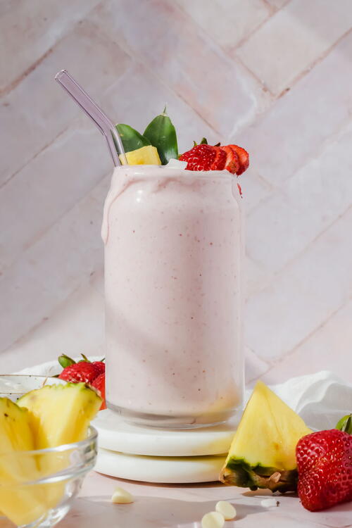 Copycat Tropical Smoothie Bahama Mama | FaveHealthyRecipes.com